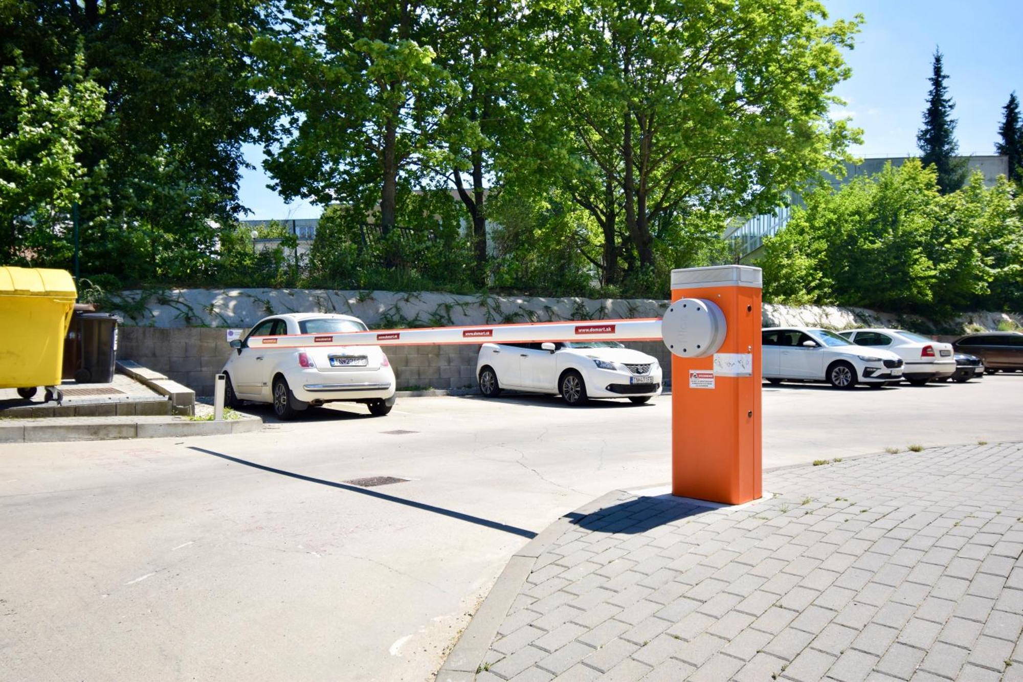 Saratovska Apartment Trencin Exterior photo