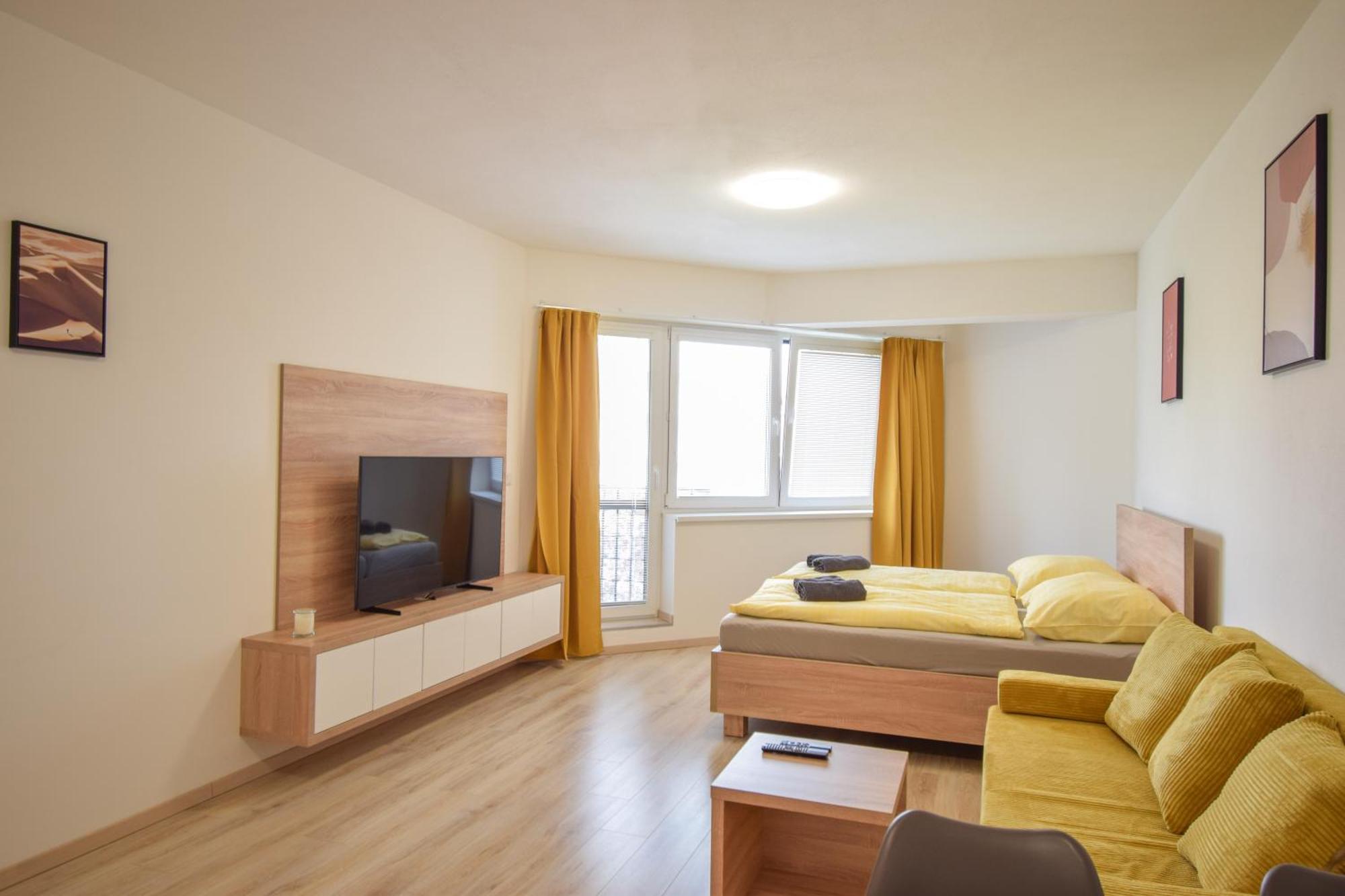 Saratovska Apartment Trencin Exterior photo